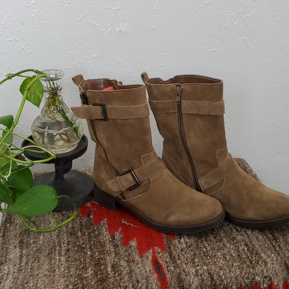 G.H Bass suede short boots - Picture 3 of 12